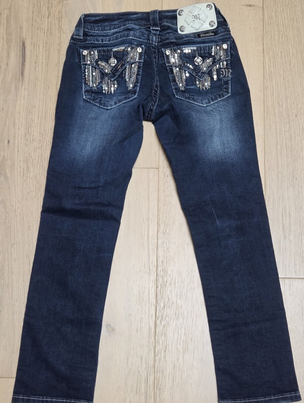 Miss Me Signature Crop Embellished Bling Jeans Size 24 JE8317C Low Rise - Picture 8 of 10